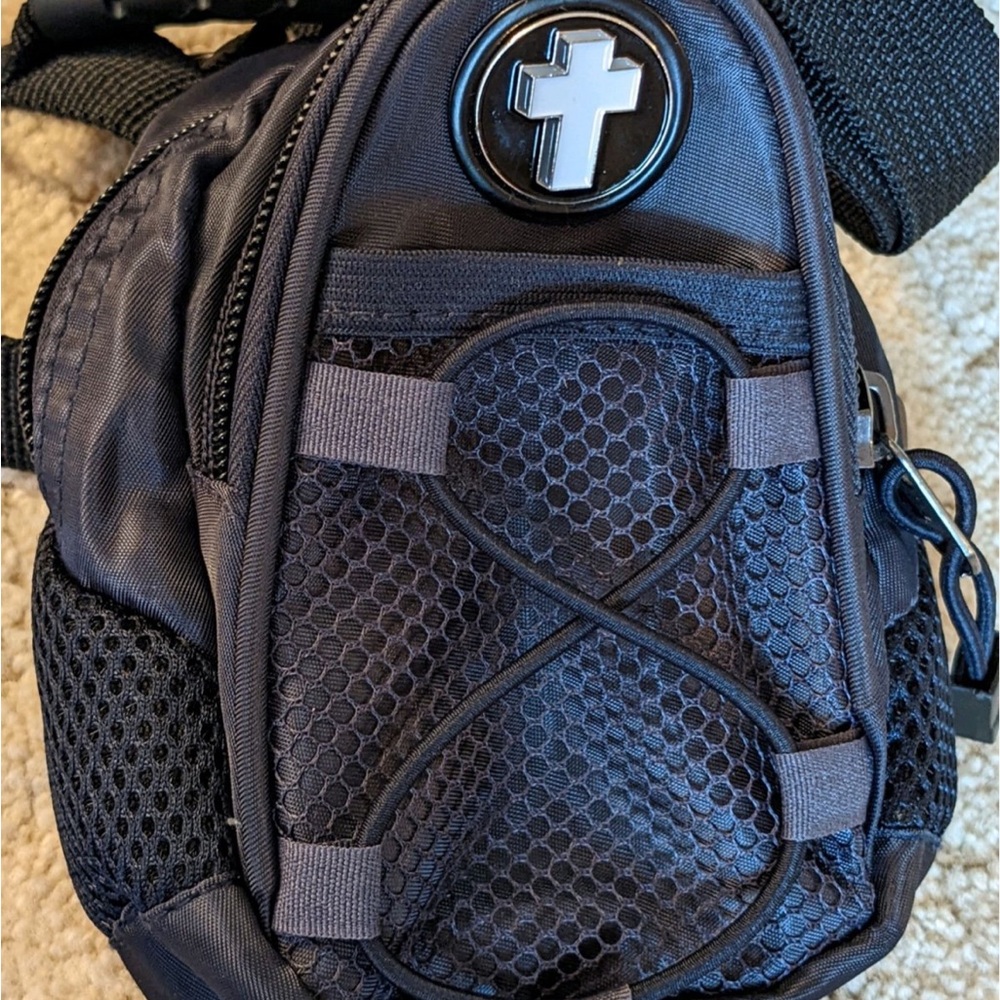 CMC Mini Day Pack ~ Backpack/Compact Carryall - Picture 2 of 5